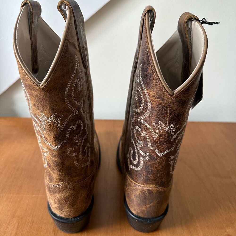 Old West cowboy Kids' 8" Round Toe Boots - Distressed Brown - Picture 4 of 8